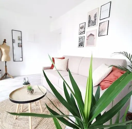 L'authentique *studio *parking Prive* *wifi*calme